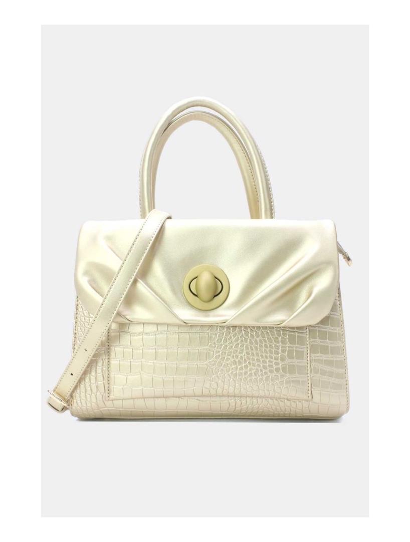 b09e0fa7-3a93-4412-a263-8ecad945261d