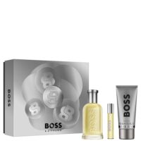 HUGO BOSS
BOSS BOTTLED
COFFRET EAU DE TOILETTE + GEL DOUCHE + VAPORISATEUR VOYAGE
Ref : 103659254