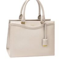 David Jones
CM7277-2 Sac à main à soufflets David Jones

Référence :  CM7277-2
Dimensions : 28 × 22 × 12 cm