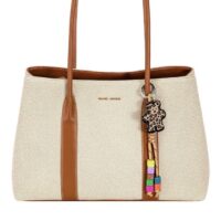 David Jones
CM8284 Sac épaule Trapèze David Jones

Référence :  CM8284
Dimensions: L 36 × H 24 × P 13 cm
