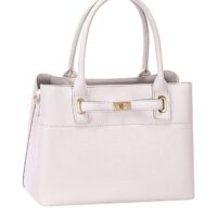 David Jones
CM8353 Sac à main David Jones

Référence :  CM8353
Dimensions: L 30 × H 22 × P 12 cm