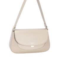 David Jones
CM8283 Sac épaule hobo David Jones

Référence :  CM8283
Dimensions: L 26 × H 15 × P 6 cm